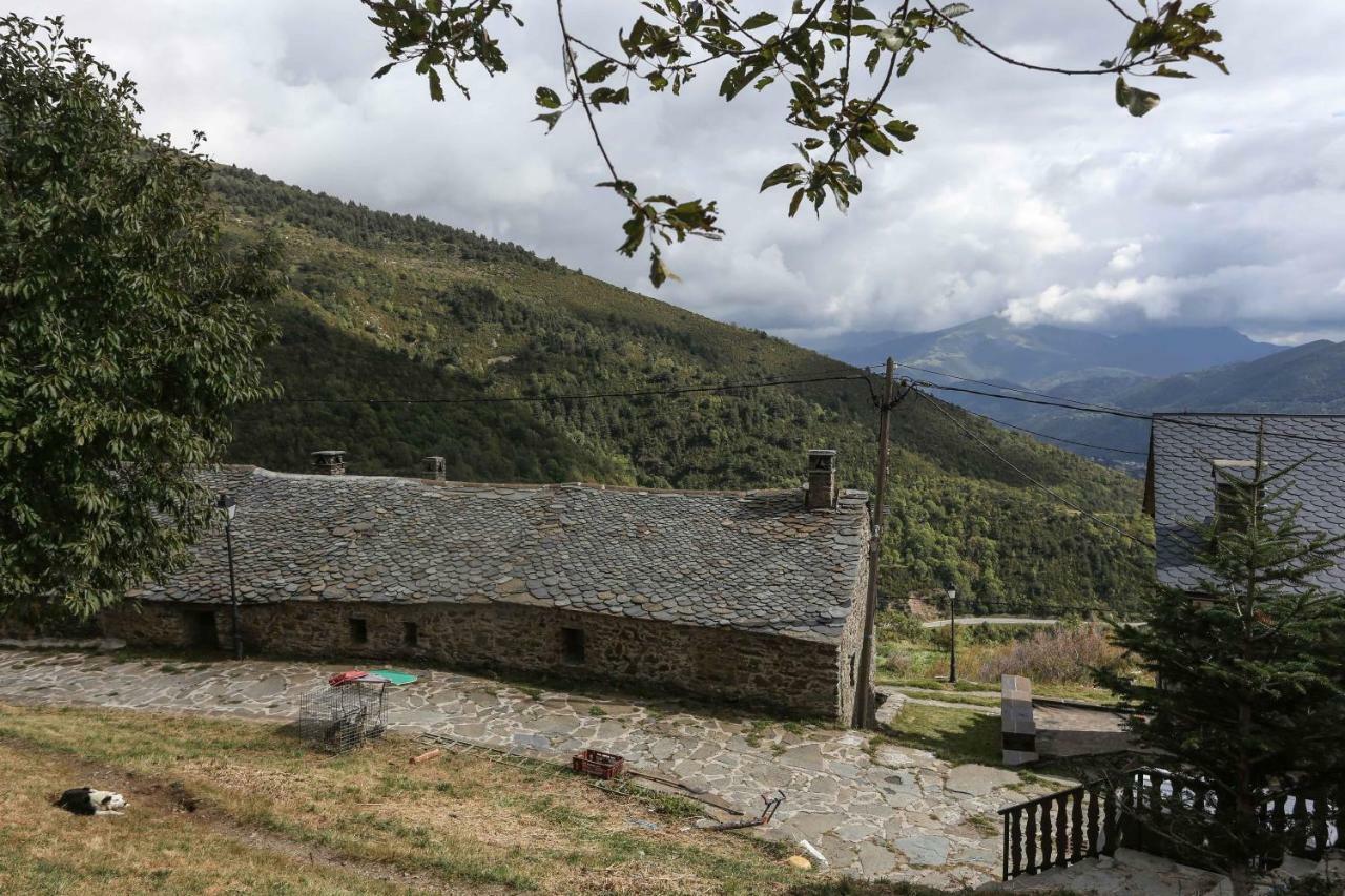 Vent Del Nord Villa Toses Eksteriør bilde
